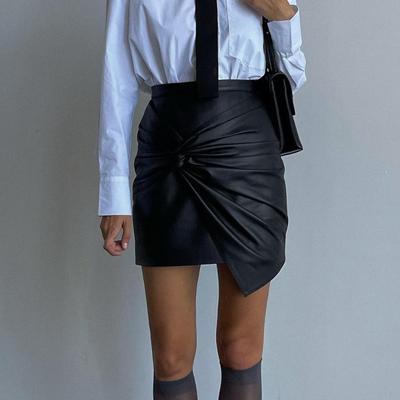 Herbst und Winter Damen Paket Hüft Bustier Plissierter Leder Minirock