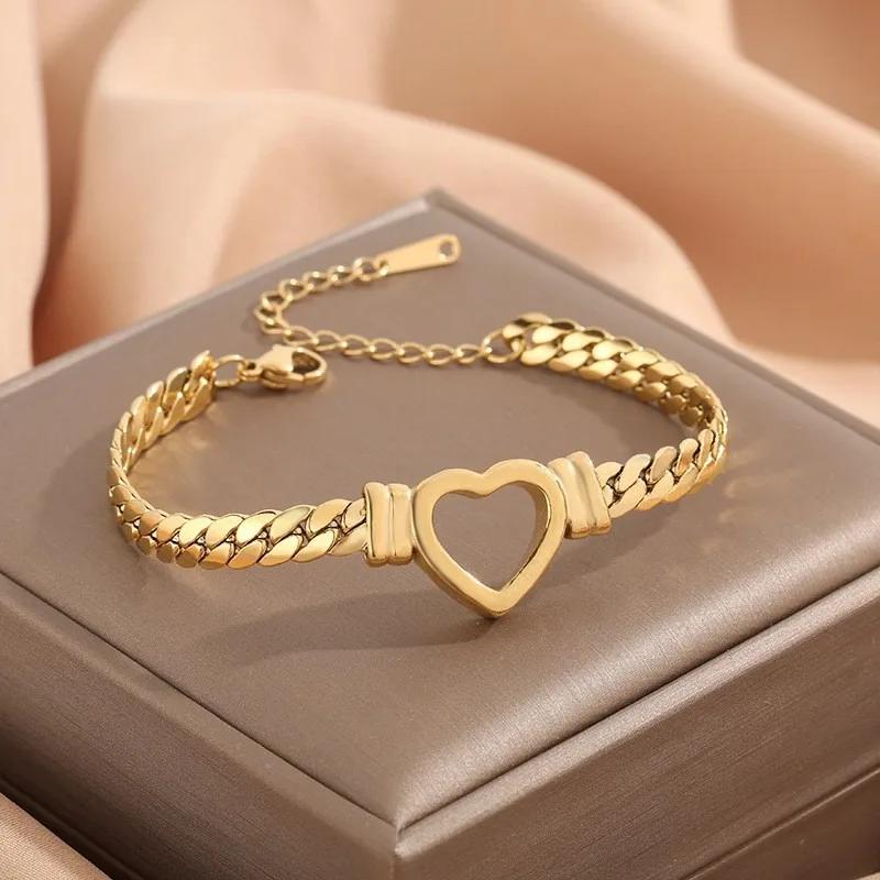 Luxury Hollow Heart Gold Color Stainless Steel Pendant Necklaces for Women Personality Wedding Bride Collar Jewelry Colorfast