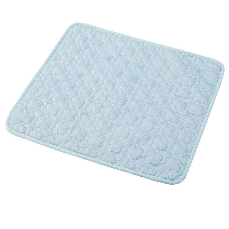 Summer Ice Silk Cooling Mat for Pets - Soft, Comfortable, and Breathable Mat for Cats and Dogs.