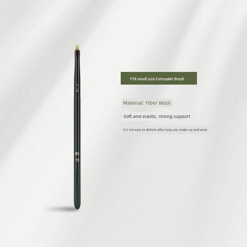 

Meizai Y18 Flat Head Concealer Brush Seamless Cover Dark Circles Tears Groove French Pattern Tongue-Shaped Detail Concealer Makeup Brush Fiber Wool Y18 Small Concealer Brush