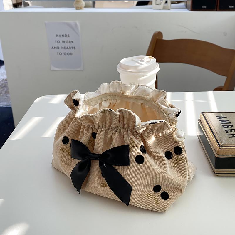 Soft Corduroy Cherry Print Corduroy Cosmetic Bag for Women Large Capacity Make-up Lipstick Bags Women Travel Storage Bag Sac