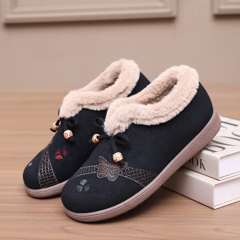 Winter old north cloth shoes women's velvet thickened middle-aged and elderly mother cotton shoes cold warm flat bottom the elderly cotton boots