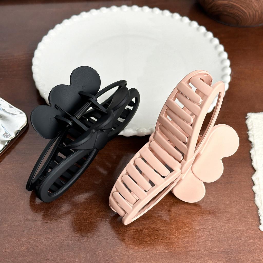 Heart Chic Oversized Hair Clip Handmade For Fashionable Womens Accessories Hair