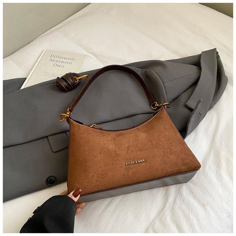 Niche simple and fashionable underarm bag women s winter new shoulder bag fashion casual commuter handbag