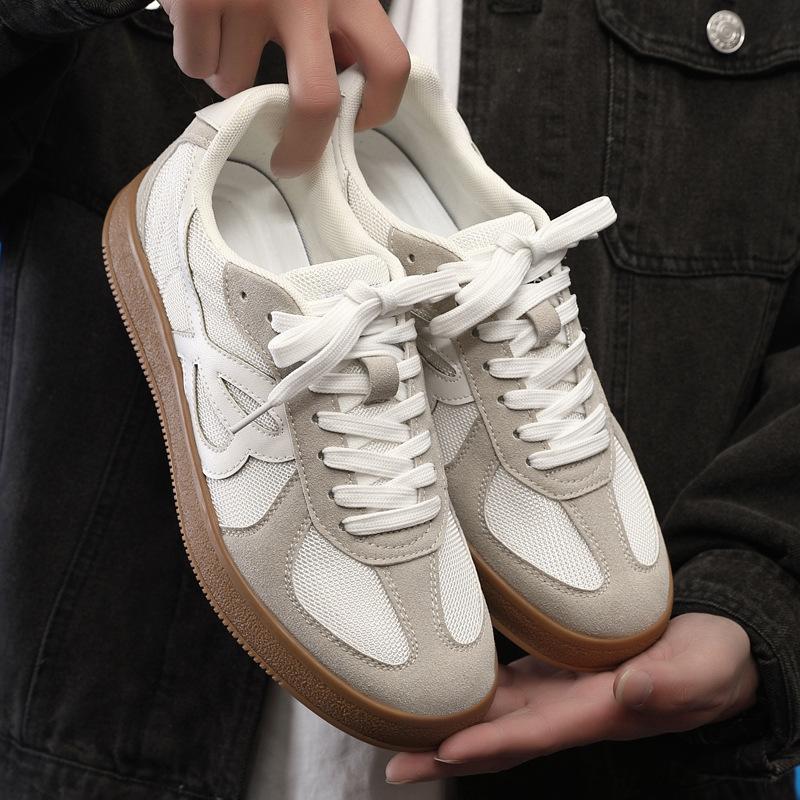 Herren Frühling neue dicksohlige lässige kleine weiße Schuhe Herren vielseitige Sport- und Freizeit-Board-Schuhe