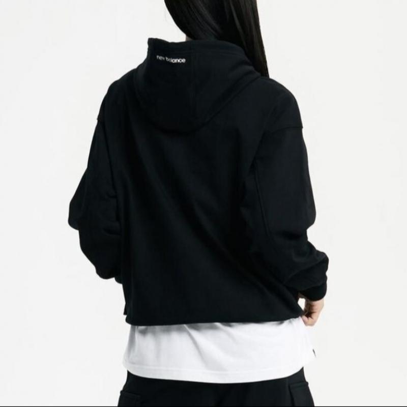 New Balance Essentials Small Logo Hoodie Nbn0d41313 19