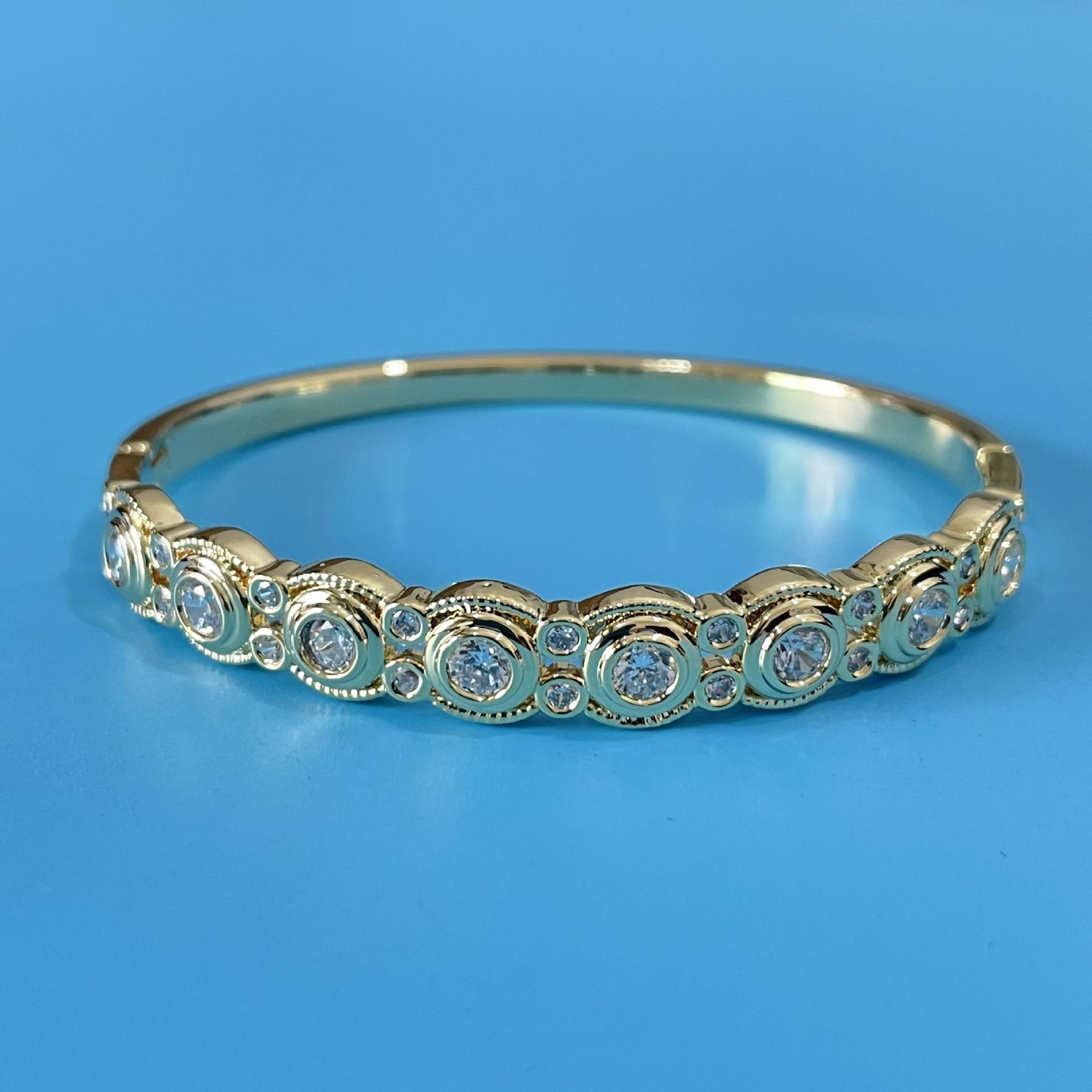 Dzogchen Tianxing Light Luxury High-end Temperament Women s Style Swirl Concentric Circle Bracelet One Size(16-22CM)