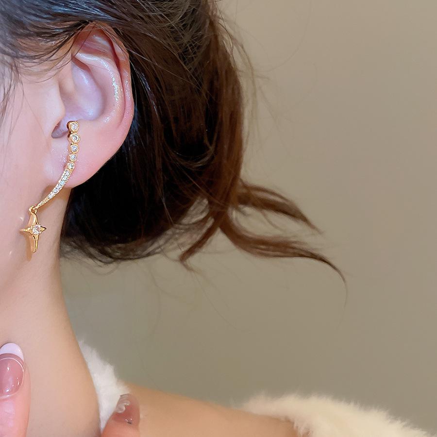 18K Gold-Plated Silver Geometric Starburst Zircon Earrings - Elegant, High-End Fashion for Women