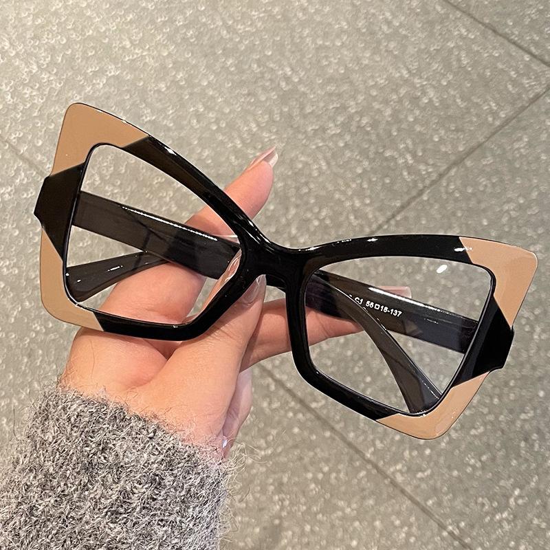 New Vintage Cat Eye Exaggerate Sunglasses Women Men Square Sun Glasses Big Eyewear for Male Female Special Shaped