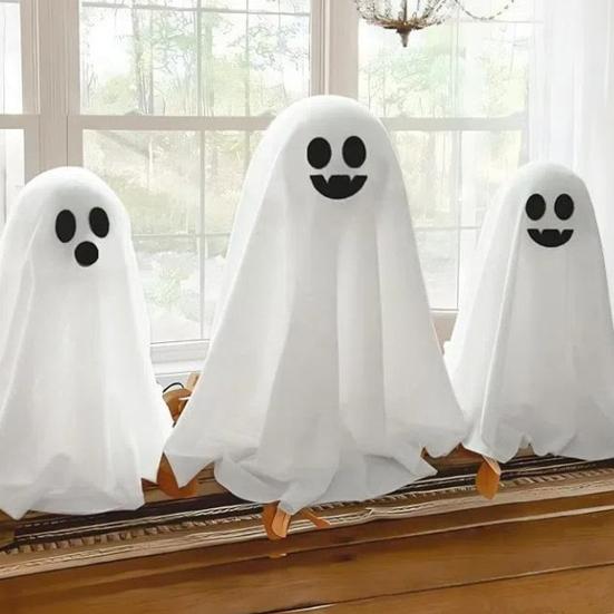 LED svítící figurka ducha Halloween Vnitřní dekorace ducha z bílé látky s dálkovým ovládáním pro domov, kuchyň, krbovou římsu, stůl, stolní desku, party dekorace