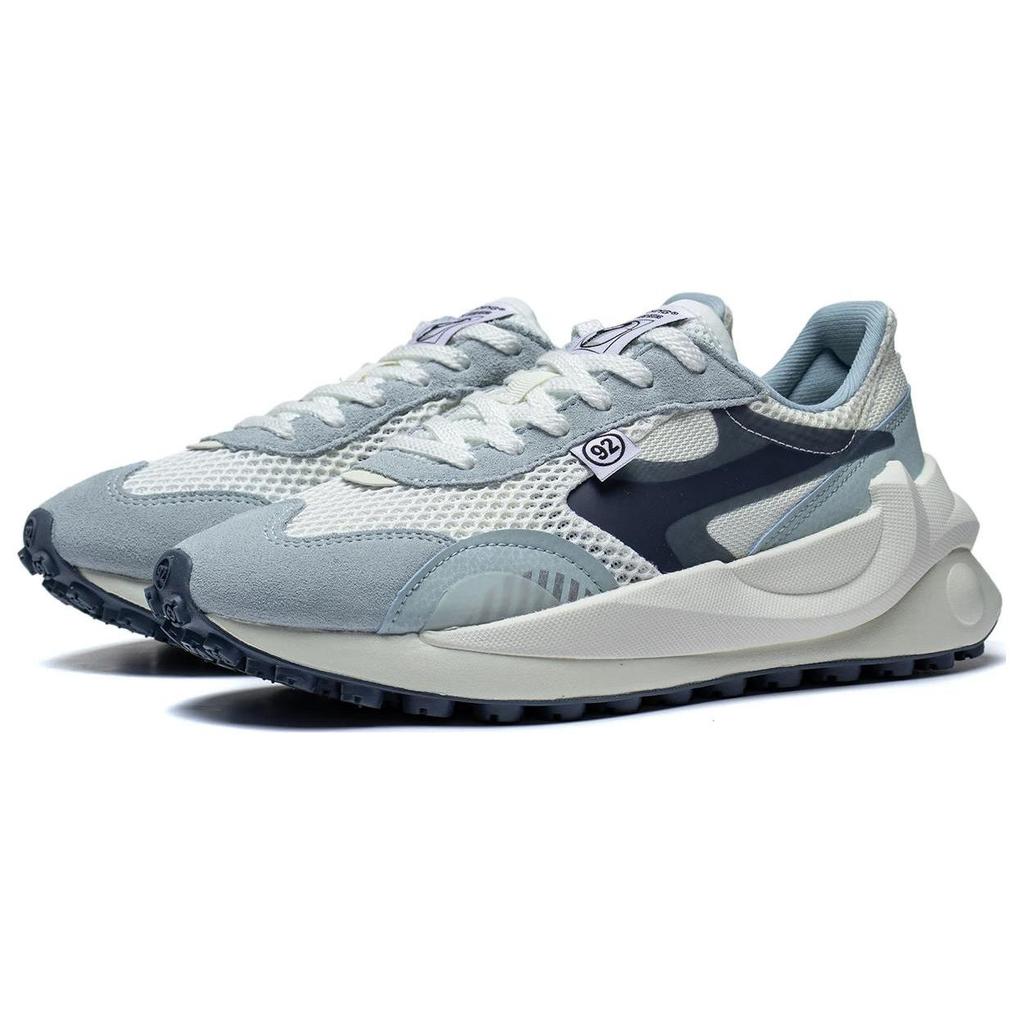 Li Ning Square And Round Textile, Synthetic Leather Slip Resistant Abrasion Resistant Low top Sports Casual Shoes AGCT016-3