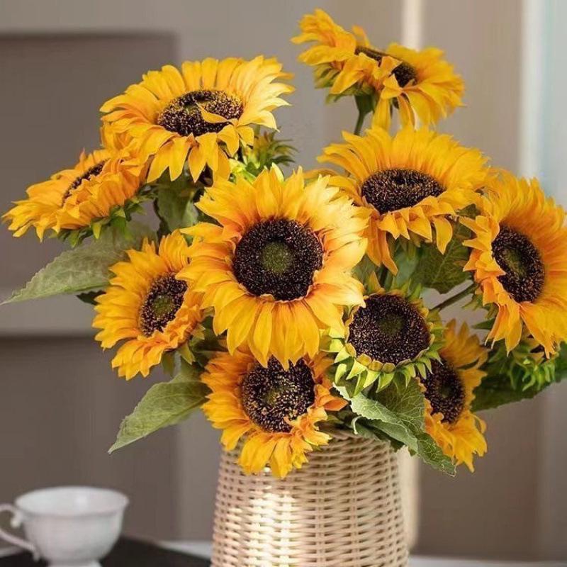 Sunflower Simulation: Artificial Plastic & Dried Flower Bouquet for Home Décor