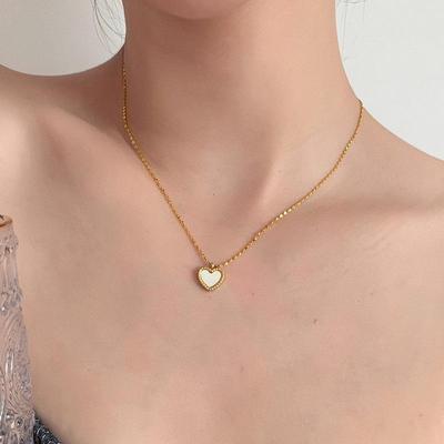 Retro Love Heart Necklace for Women - Titanium Steel, Mother-of-Pearl, Gold Peach Heart, Korean Simple Fashion Clavicle Chain Jewelry