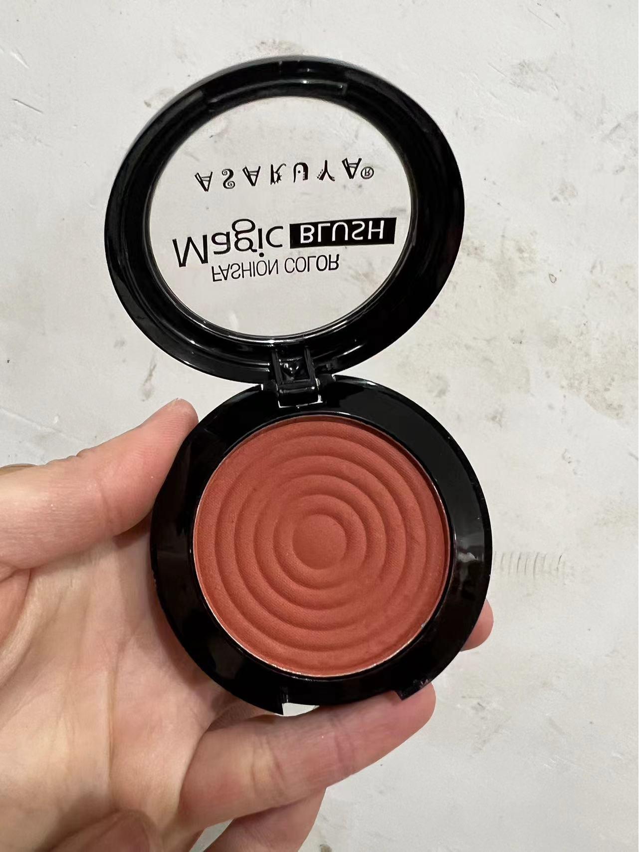 

Палетка монохромных румян и хайлайтера Ashareya с зеркалом, кистью и румянами с тиснением в виде сыра