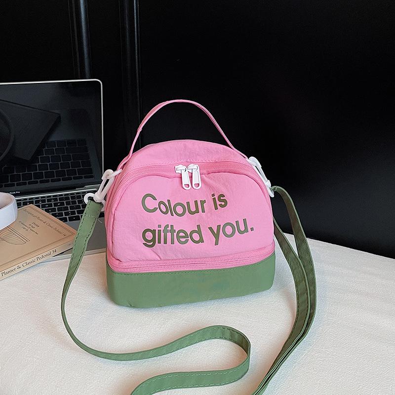 

Trendy Brand Messenger Bag Dopamine Wash Makeup Storage Bag Color Matching Shoulder Handbag Bowling Bag Satchel Bag зелений