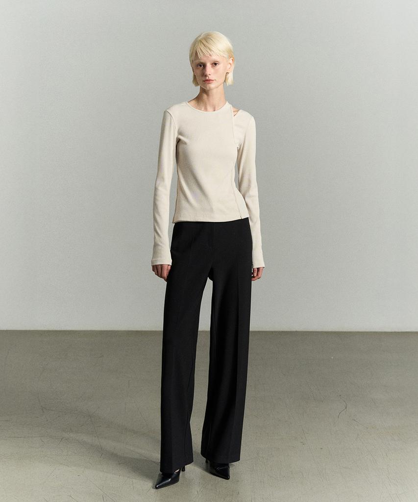 RE RHEE Cut Out Layered Top Cream