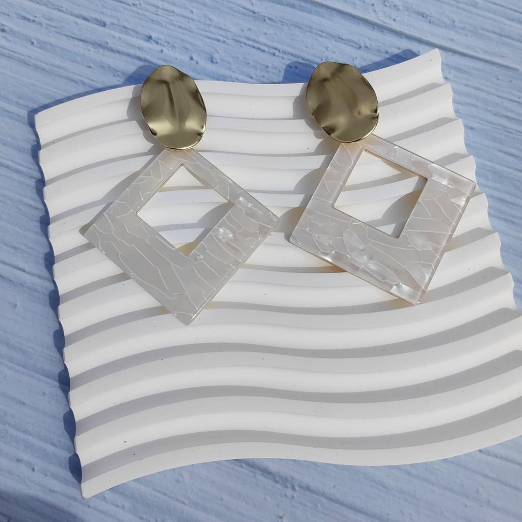 High-End Geometric Stud Earrings for Women - Spring/Summer Collection