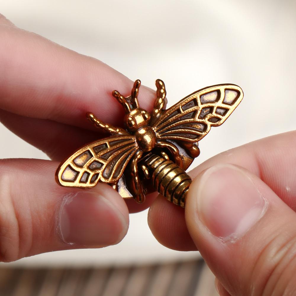 Kvalitní DIY doplňky Kabelka Peněženka Zapínání Kování Kovové přezky ve tvaru včely Retro otočný zámek