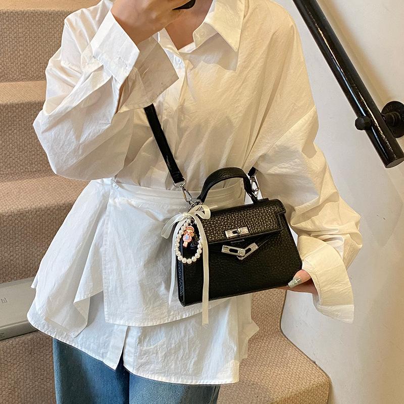 

Handbag Women s Fashion New Versatile Women s Shoulder Crossbody Bag чорний