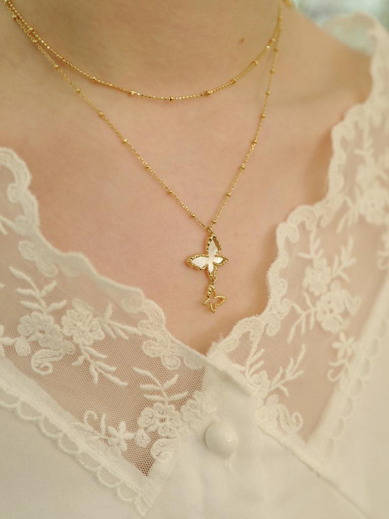 Fiore Nacre Fleur Wing Necklace