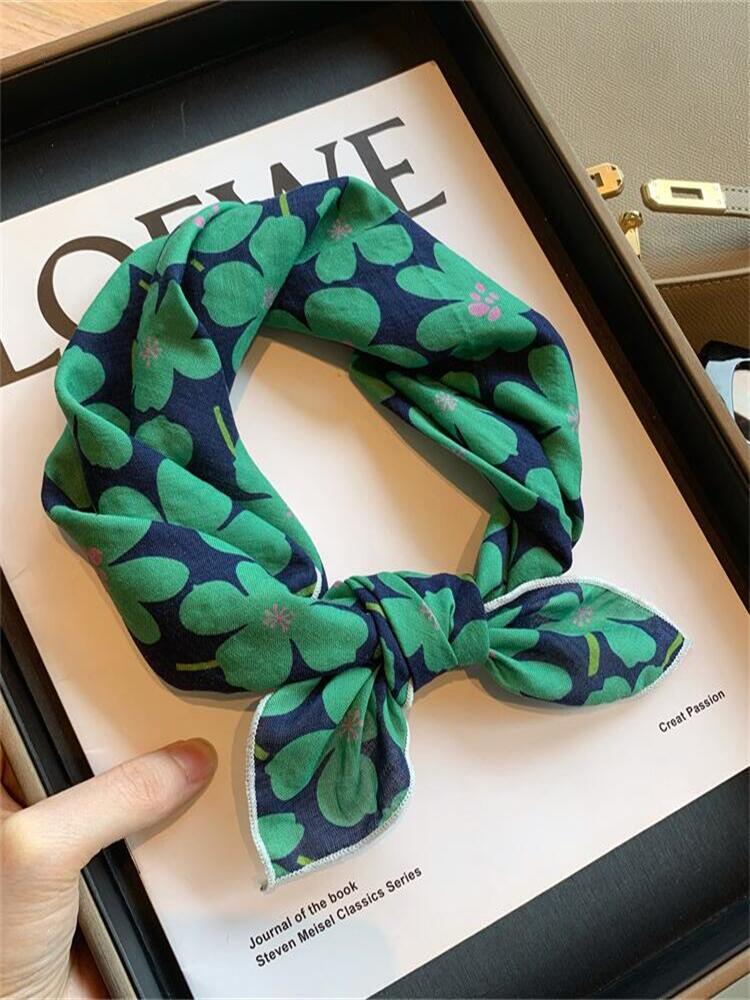 Japanese Harajuku Cotton Small Square Scarf New Korean Silk Scarf Headband Women's Spring and Autumn Floral Scarf Scarf Neck Protector Scarf