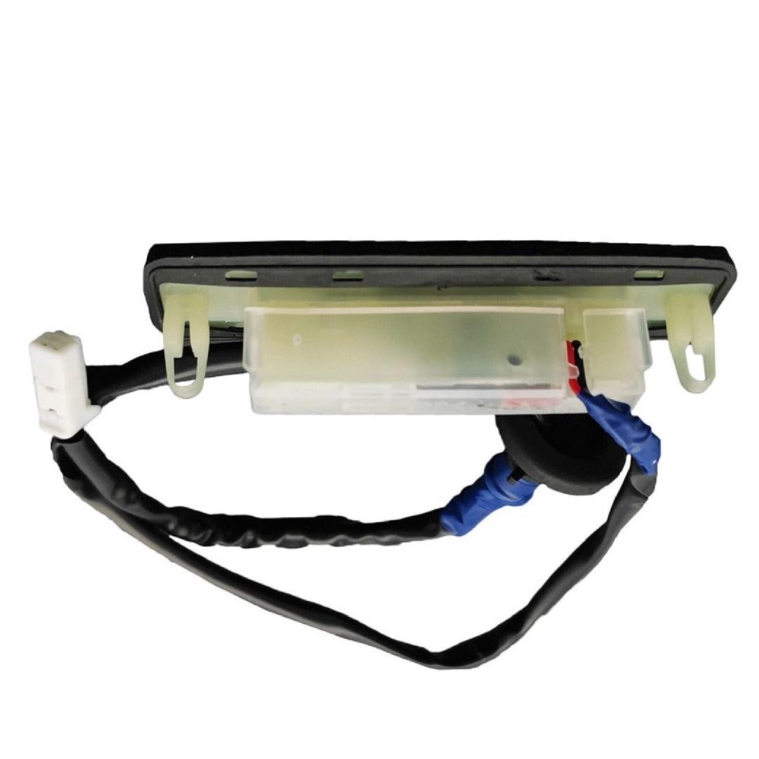 Переключатель двери багажника Toyota Prius 84840-47020 84840-47020