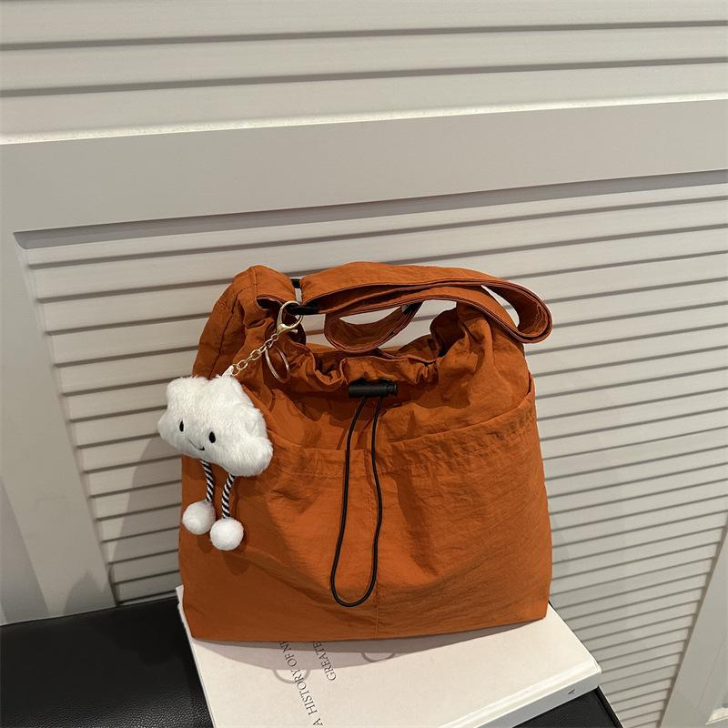 Japanese Casual Big Bag Women's 2025 New Fashion Mommy Shoulder Bag Large Capacity Tote Bag Class Commuter Bag