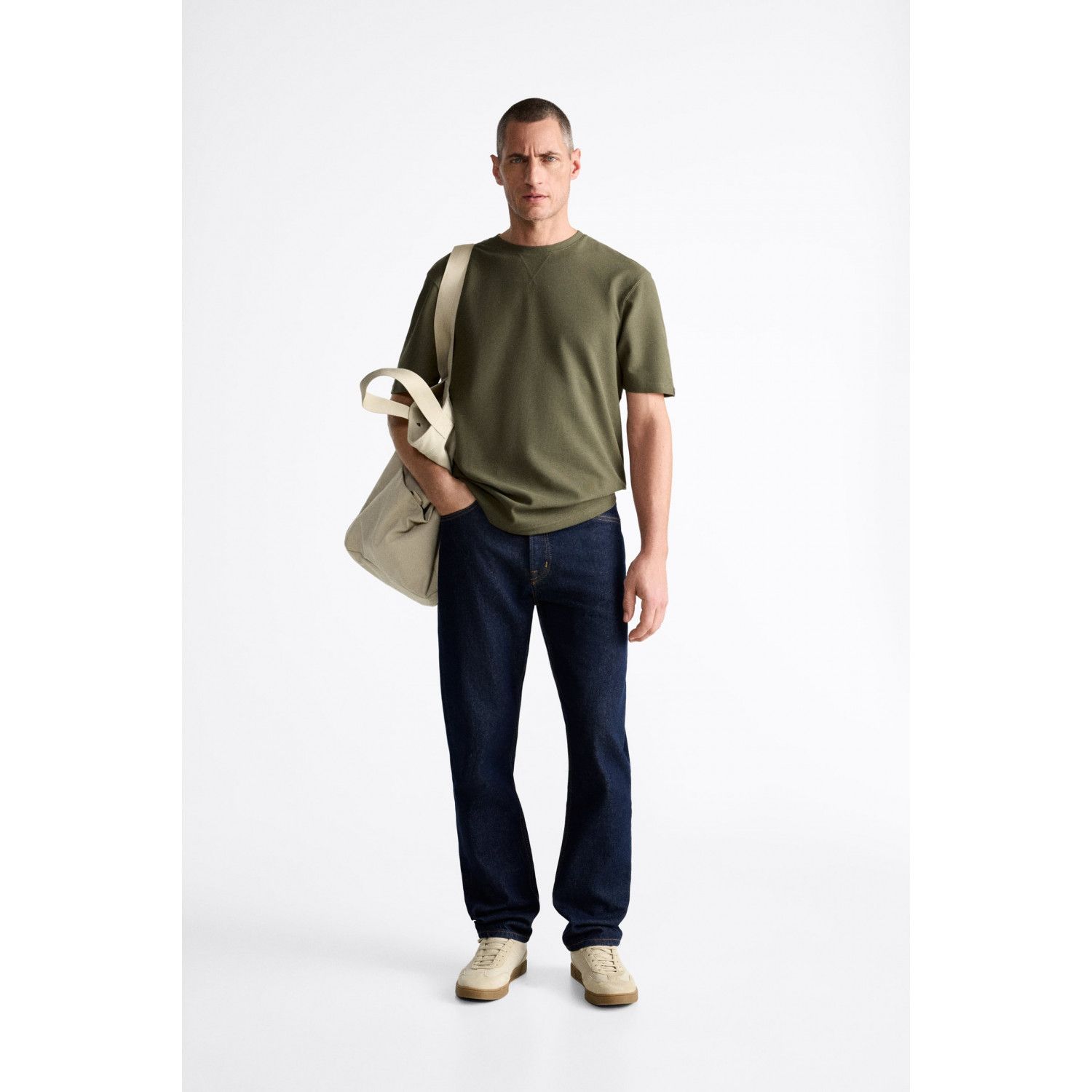 

TEXTURED T-SHIRT