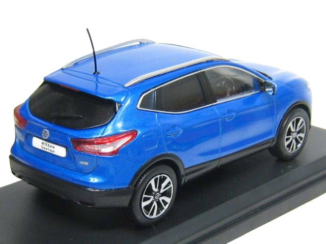 IXO Nissan Qashqai 2015 Blue Metallic 1/43