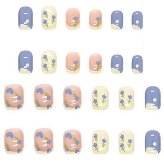24Pcs Drücken auf Kurz mit Liebe Kleber Nette Blume Nägel Herz Quadrat Glänzend Nagel