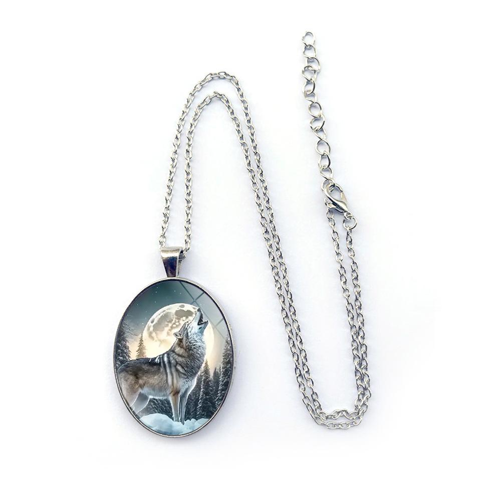 Howling Wolf Moon Oval Women's Jewelry Retro Gift Pendant Necklace