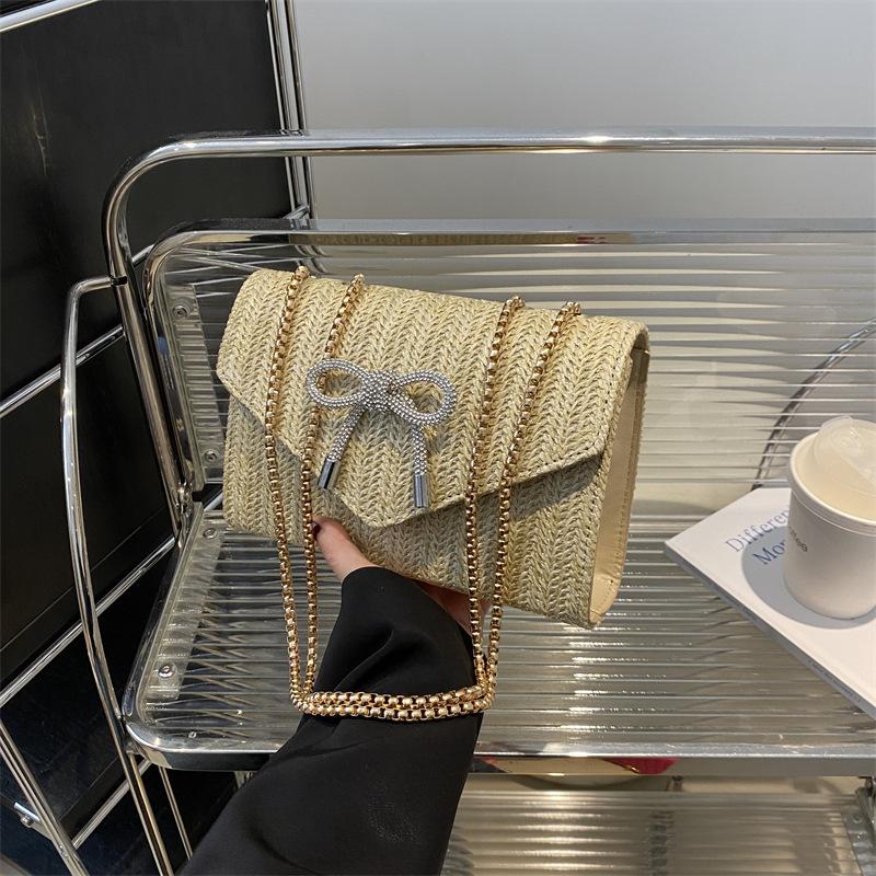 Trendy casual chain messenger bag beautiful bag 2025 summer new women's armpit bag straw woven personalized small square bag