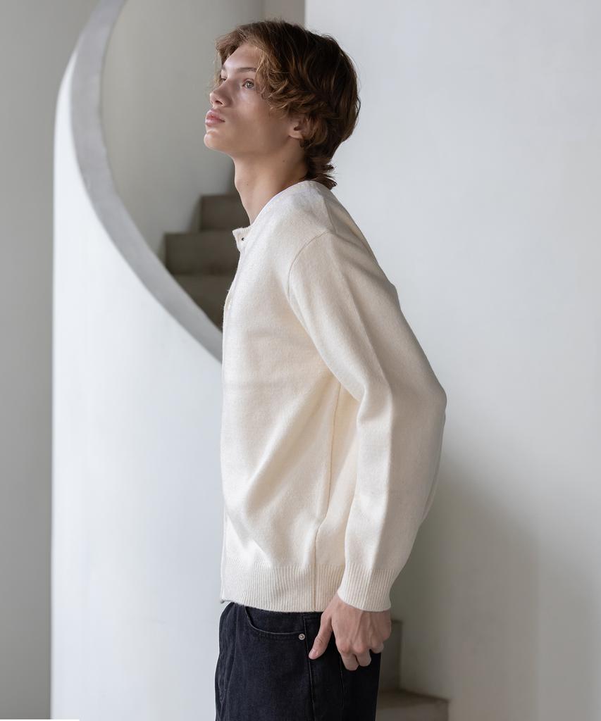 Decoroso Comfort Round Neck Cardigan [Ivory]