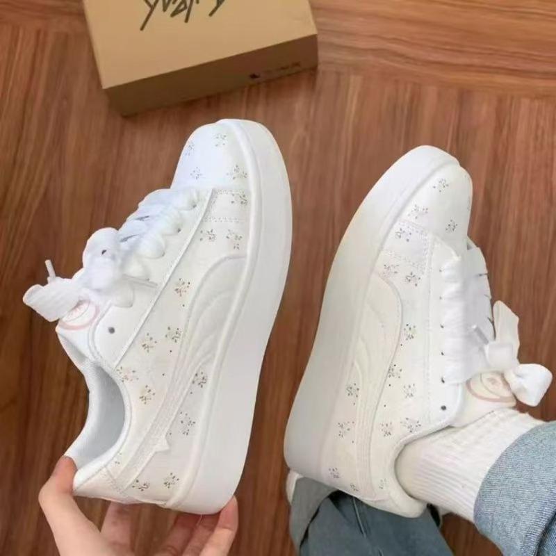 

High-value color matching thick-soled leather board shoes women s autumn new versatile little white shoes niche bread shoes 35