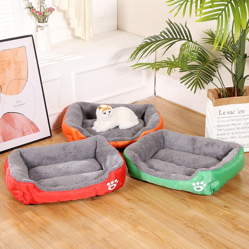 Four Seasons Multi-color Pet Mat: Scratch & Bite-resistant Cat/Dog Bed