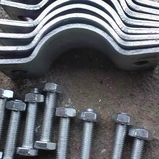 Reinforced Double Semicircular Iron Pipe Clamp (50mm Wide, 5mm Thick) Fastener Coupling Hoop