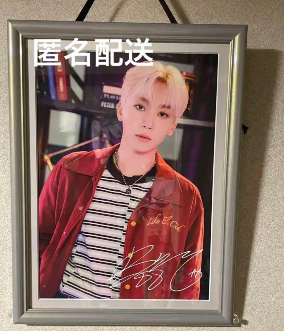

[USED] SEVENTEEN Museum 2022 Framed Photo Seungkwan
