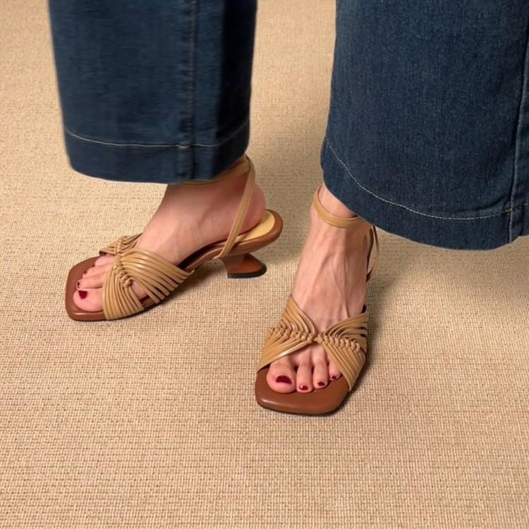 

Sheepskin version~ Giant soft woven sandals women s retro niche outer wear open-toed shoes thick heel short heel 40