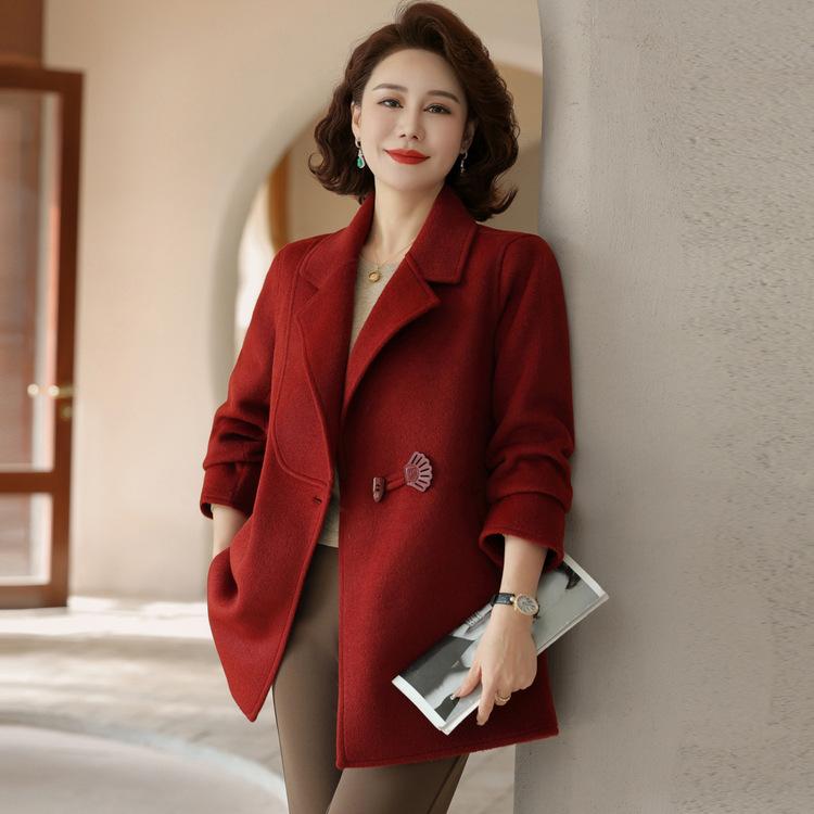 

Новое китайское пальто мамы осенью, новое шерстяное пальто свободного кроя в западном стиле для женщин среднего и пожилого возраста на весну и осень. 5XL