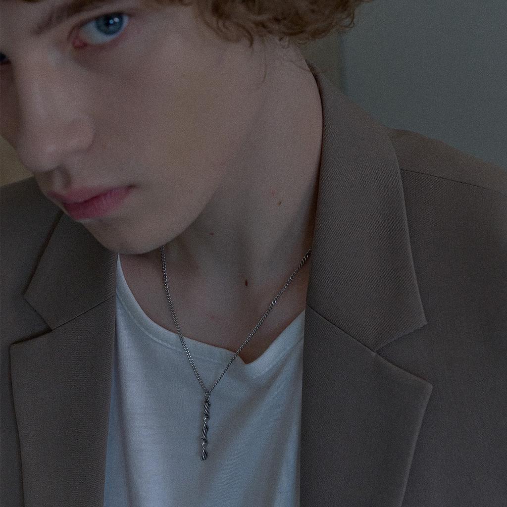 Silvertag Stn-Mmt Twist Necklace