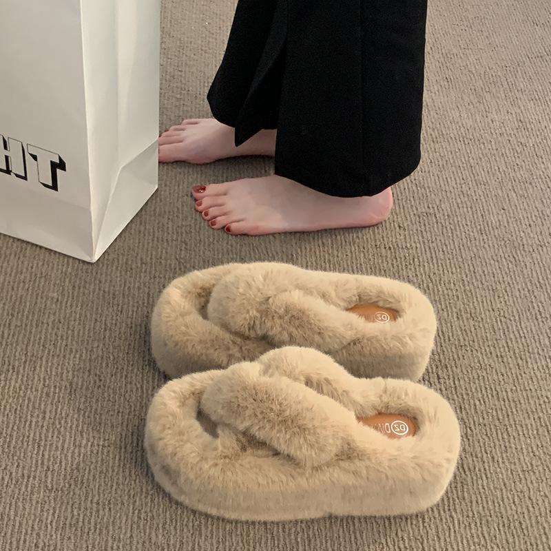 Fleece verdickte Baumwollpantoffeln Damen Herbst und Winter 2025 neue Mode vielseitige Baumwollpantoffeln Plüschschuhe Damenschuhe