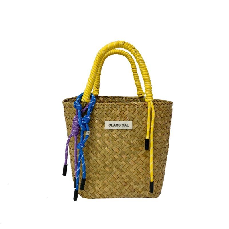 Spring and Summer New Straw Woven Handbags Are Essential for Travel. They Are Fresh, Sweet, Portable, Fashionable, Small and Convenient.