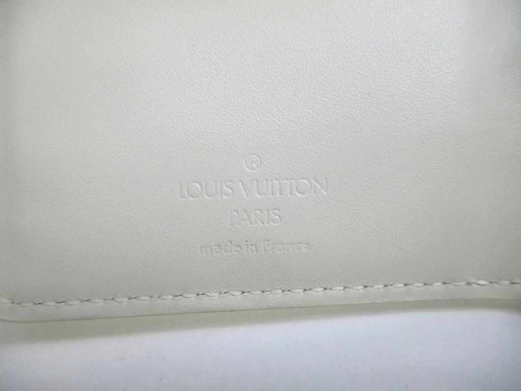Authentic LOUIS VUITTON Vernis Pearl White Leather Trifold Wallet Koala #a988  Refurbished