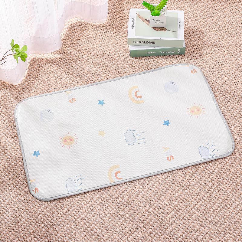 Pet Cat Sleeping Pads, Dog Beds, Ice Silk Cool-feeling Pads, Ice Pads, Summer Cooling Latex Pads, Dog Pads, Pet Supplies
