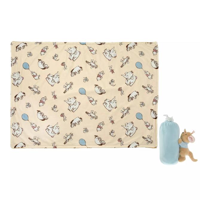 

Disney POOH TRAVEL Pooh & Friends Blanket in Pouch Japan NEW Disney Store