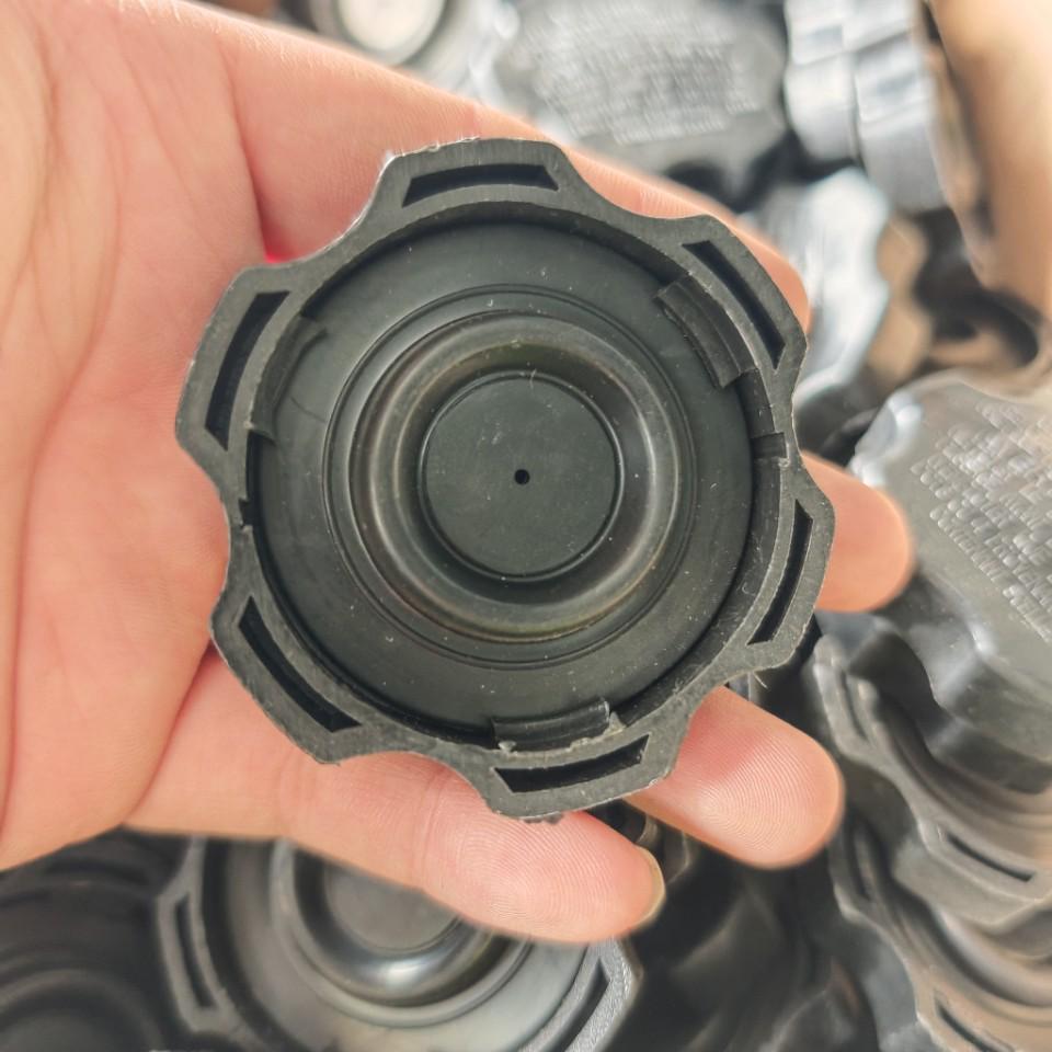 Compatible with JAC Refine S5 S3 M2 M4 M6 Brake Fluid Reservoir Cap and Brake Master Cylinder Reservoir