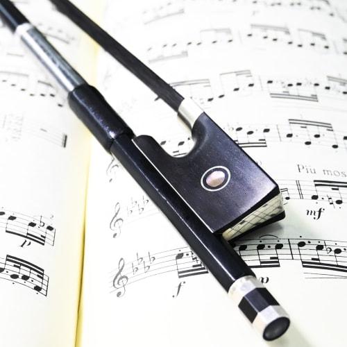 VINGOBOW Carbon Fiber Violin Bow, 4/4 Size. Made with Natural Black Horsehair for a Bright Sound and Guaranteed Quality!