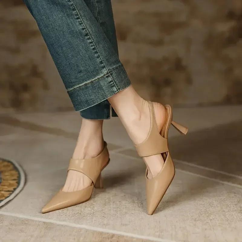 Fashion Sandales à talons hauts pour femmes, chaussures à bout pointu, style romain, document solide, nouvelle collection 2024