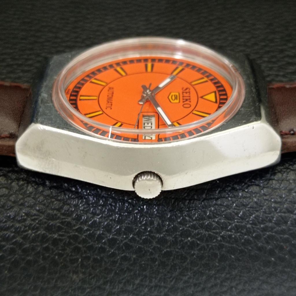 AUTOMATIC VINTAGE SEIKO 5 JAPAN 6309A MENS ORANGE COLOR DIAL WATCH a702720-1 R210-a702720
