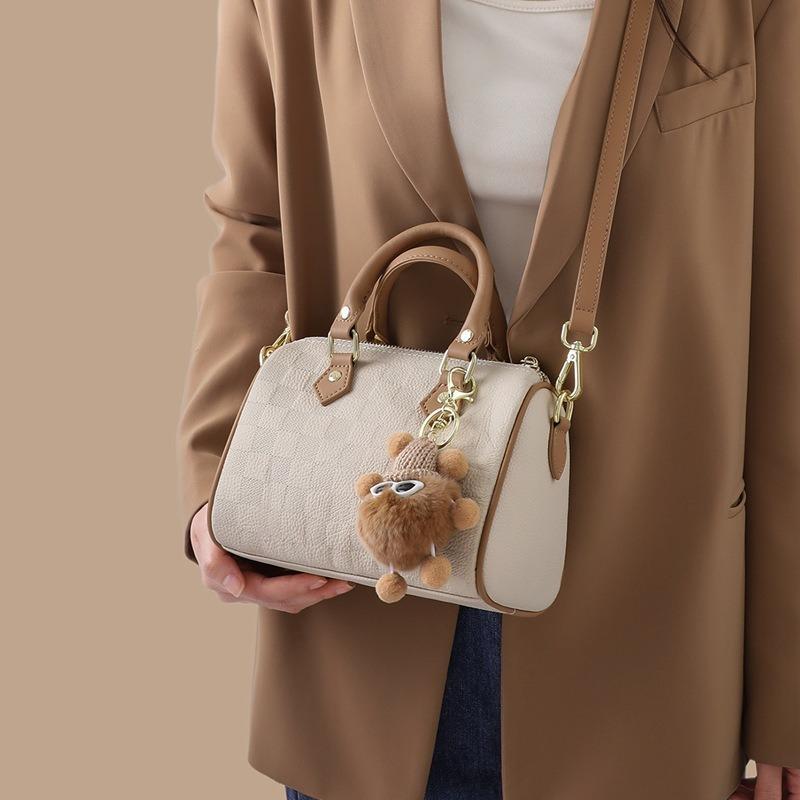 Bag Women's Autumn and Winter New Cowhide Portable Pillow Bag Fashion Versatile Light Luxury Niche Shoulder Crossbody Bag